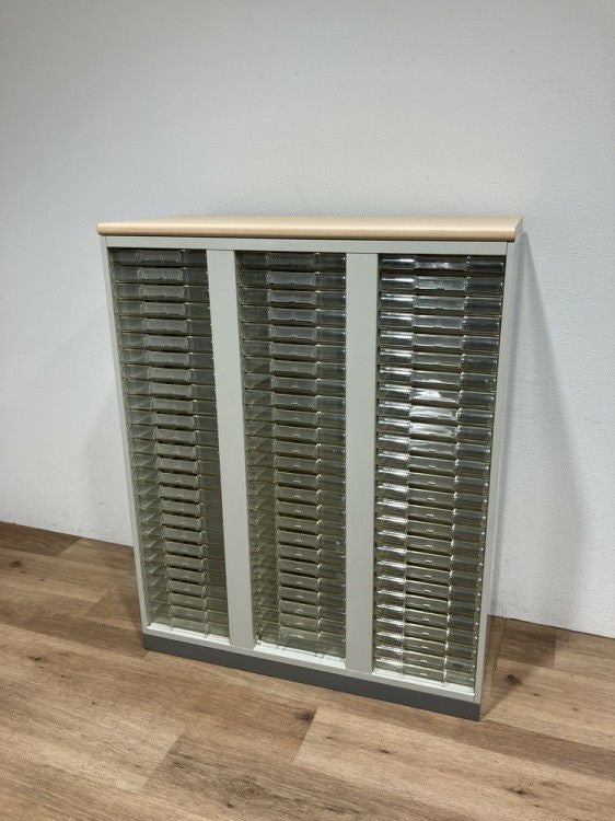 ナイキクリアトレーキャビネット 商品画像1