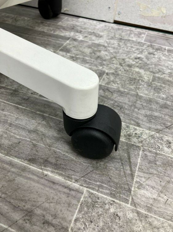 オカムラe-チェア 商品画像9