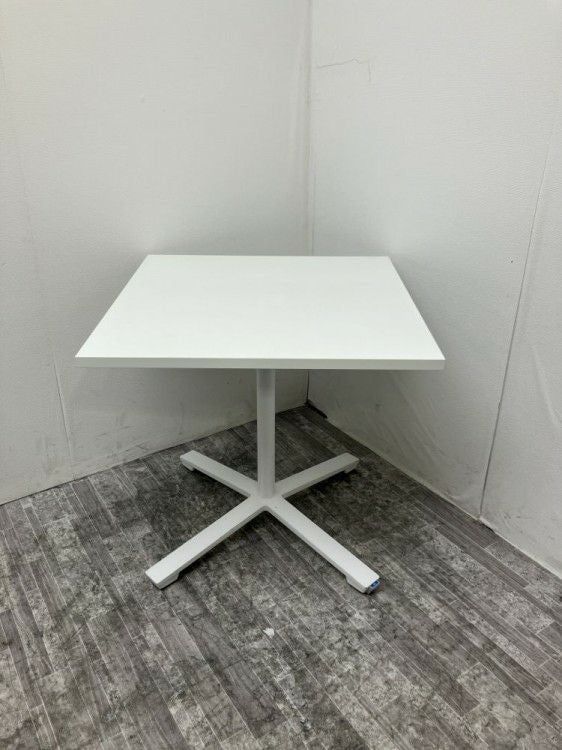 コクヨビエナ（VIENA）シリーズ 750角テーブル 商品画像1