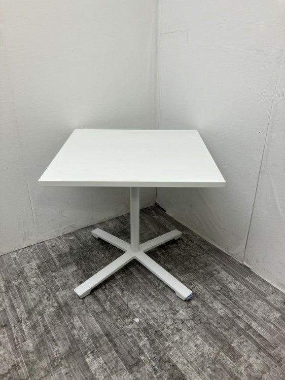 コクヨビエナ（VIENA）シリーズ 750角テーブル 商品画像1