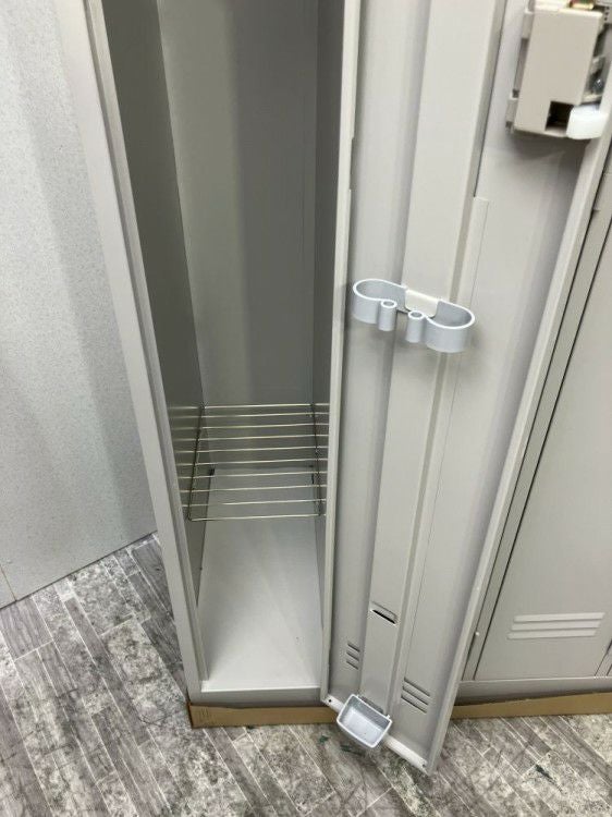 イトーキJ型シリーズ 4人用ロッカー 商品画像9