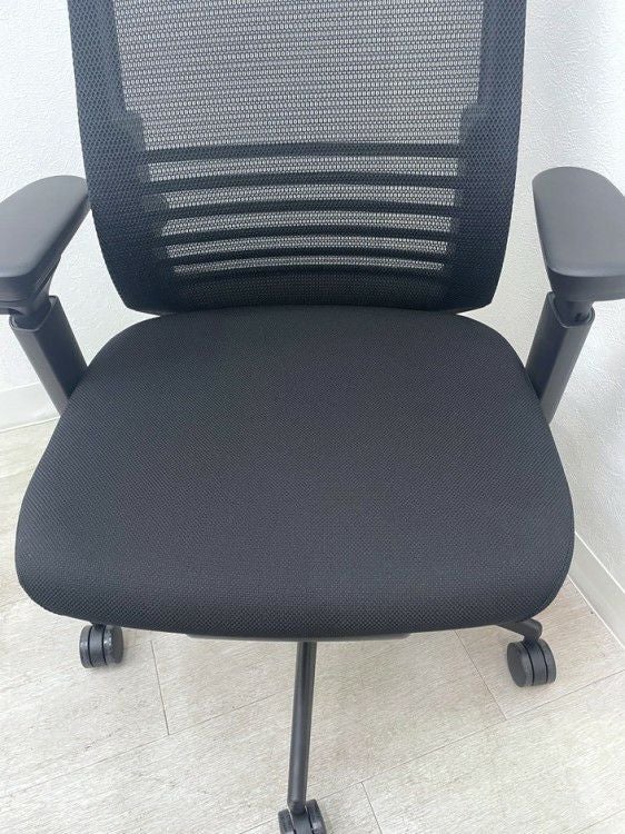 コクヨBezel(ベゼル)チェア 可動肘付ベゼルチェア 商品画像7