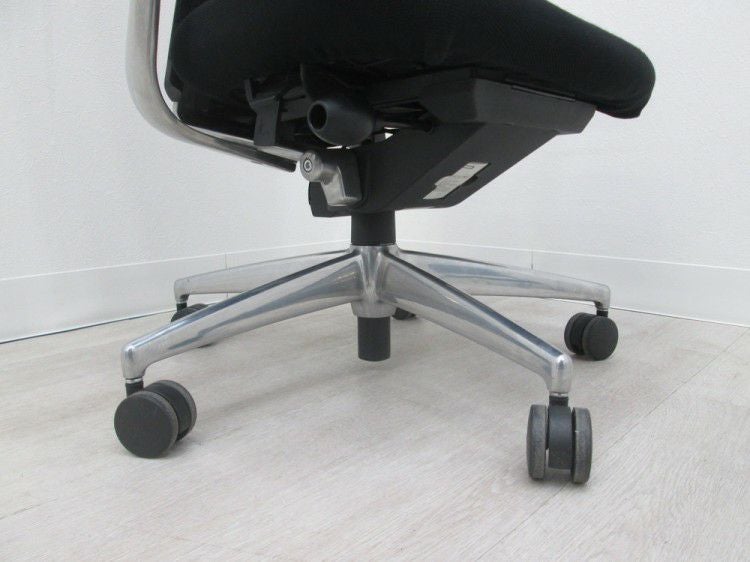 コクヨFOSTER CARINO（フォスターカリノ）チェア 固定肘付フォスターカリノチェア 商品画像9