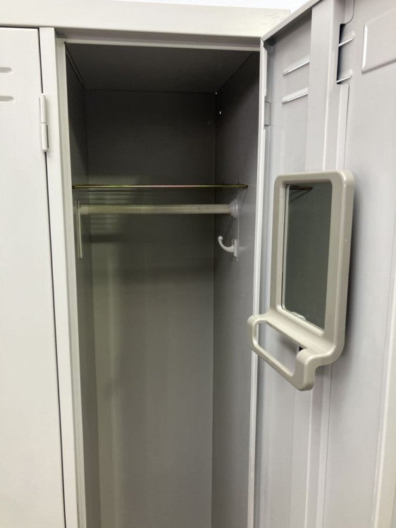 コクヨLKシリーズ　（コクヨ） 3人用ロッカー 商品画像3