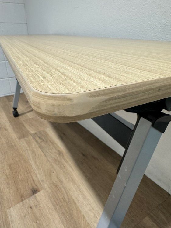 イトーキHXシリーズ 平行スタックテーブル 商品画像9