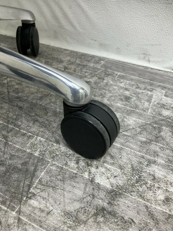 オカムラコンテッサ（Contessa）チェア 可動肘付コンテッサチェア 商品画像7