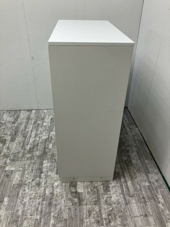 イトーキシンラインシリーズ 天板付3扉引違い書庫 商品画像3