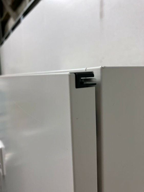 イトーキサフィシリーズ イトーキ8人用パーソナルロッカー 商品画像6