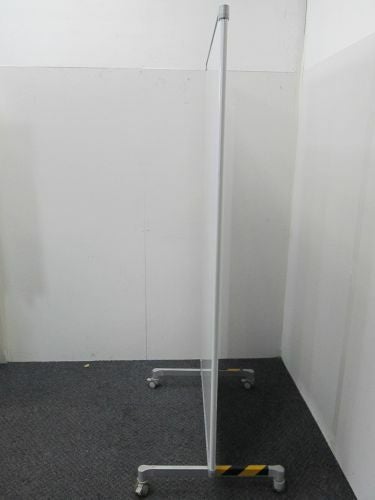 コクヨ ホワイトボード一体型パーテーション3