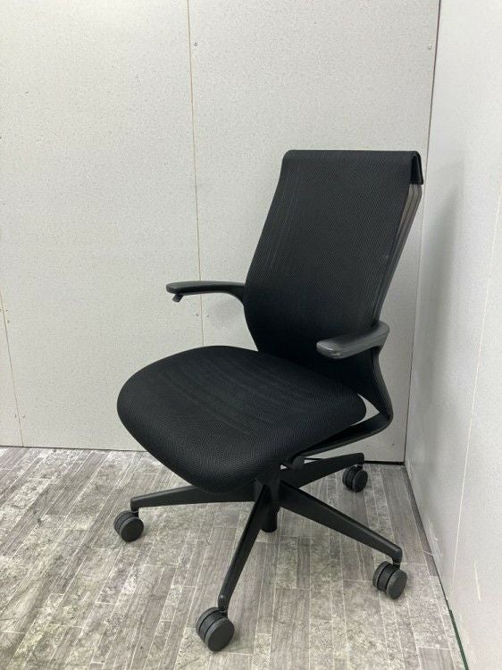 コクヨM4チェア 固定肘付M4チェア 商品画像1