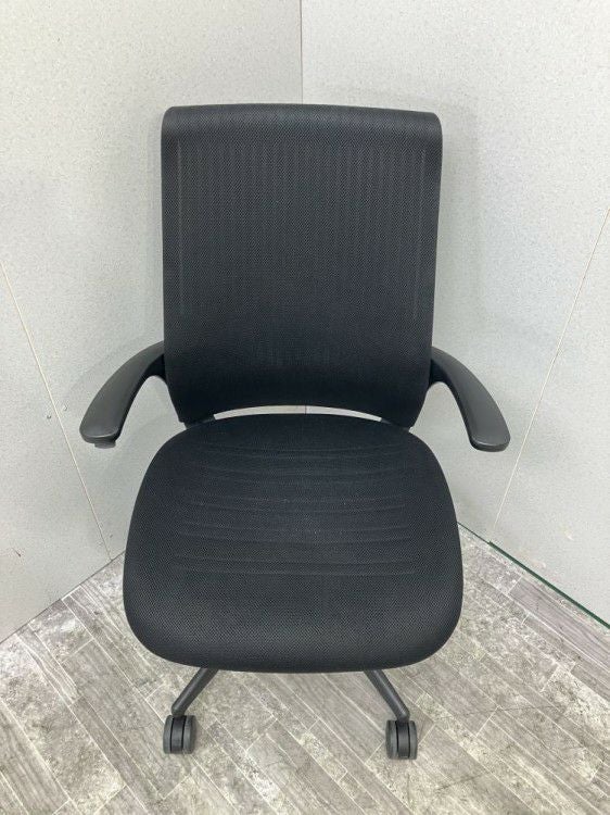 コクヨM4チェア 固定肘付M4チェア 商品画像3