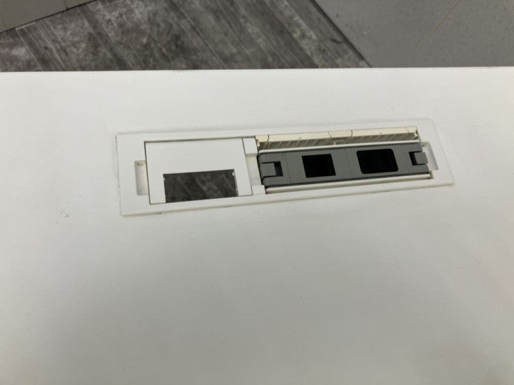 オカムラSwift(スイフト)シリーズ 電動昇降式1150平デスク 商品画像7