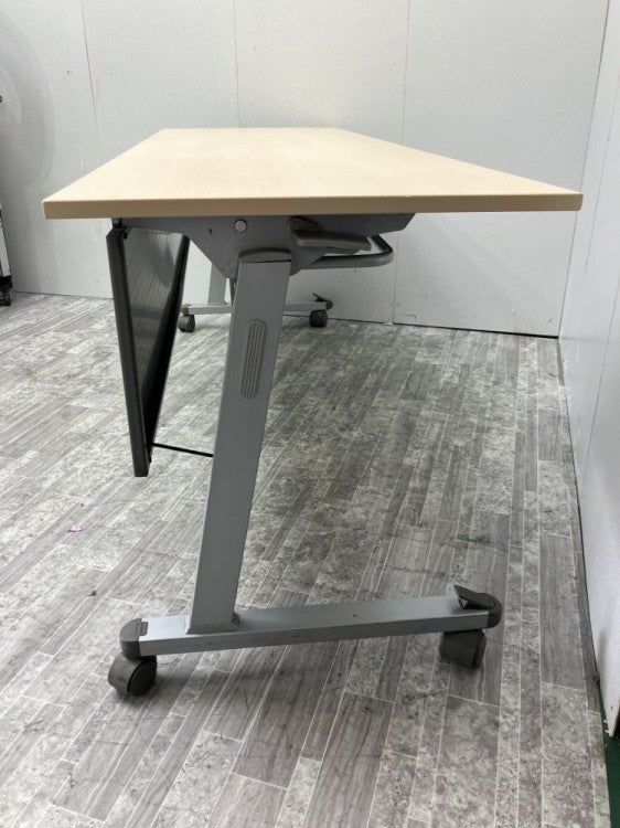 ウチダ（内田洋行）1800サイドスタックテーブル 商品画像3