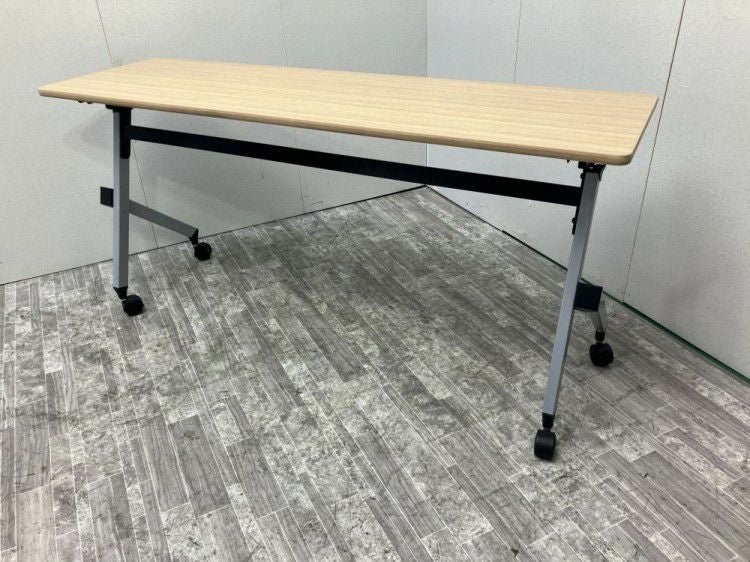 イトーキHXシリーズ 1500サイドスタックテーブル 商品画像1