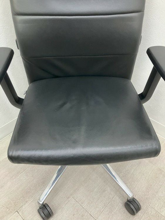 CROSSLINE(クロスライン)シリーズ 可動肘付クロスラインチェア 商品画像9