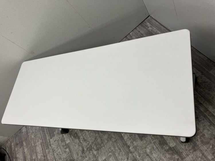 コクヨ1500サイドスタックテーブル 商品画像2