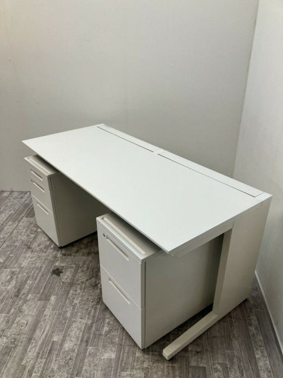 コクヨisシリーズ 1600平デスク＋ワゴン3点セット 商品画像2