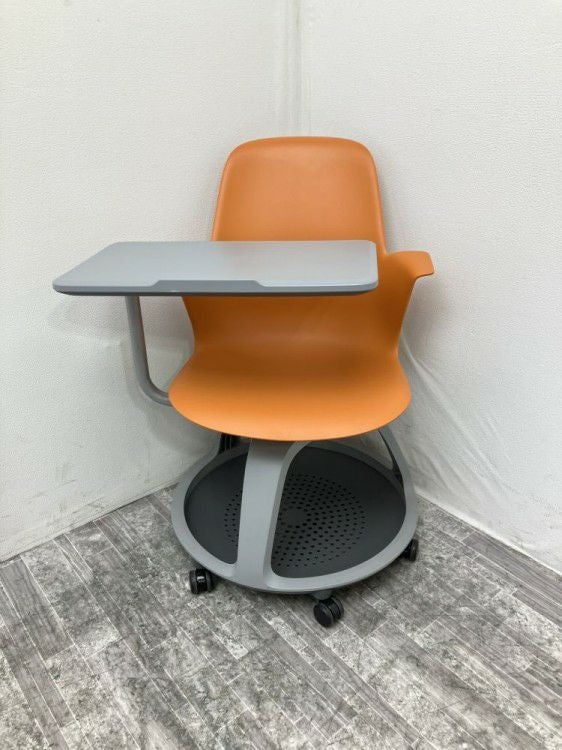 スチールケースノード（Node）チェア メモ台付きノードチェア 商品画像2