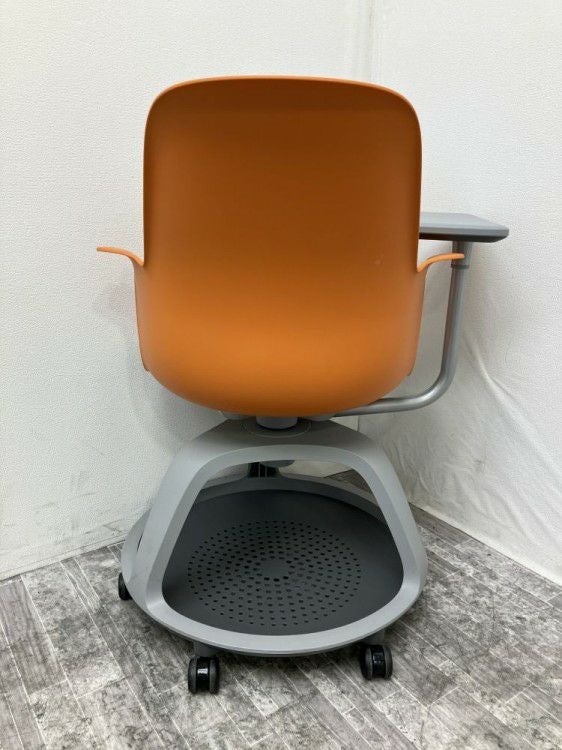 スチールケースノード（Node）チェア メモ台付きノードチェア 商品画像7