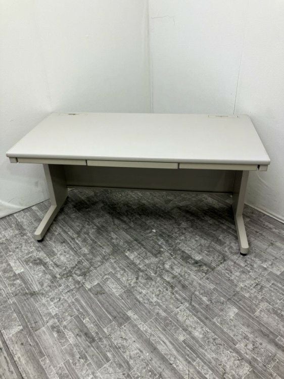 コクヨBS+シリーズ 1400平デスク 商品画像1