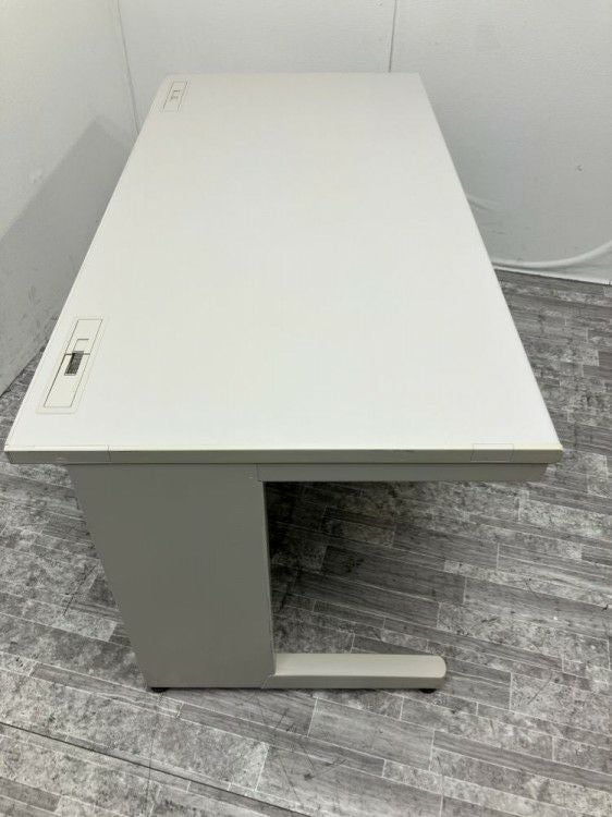 コクヨBS+シリーズ 1400平デスク 商品画像3