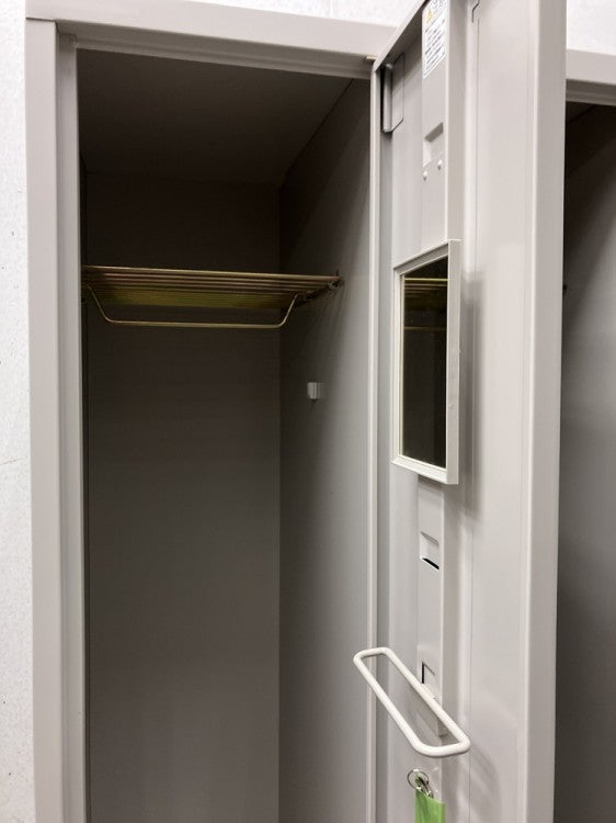 イトーキL型ロッカーシリーズ 3人用ロッカー 商品画像4