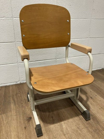 ウチダ（内田洋行）養護椅子 商品画像1