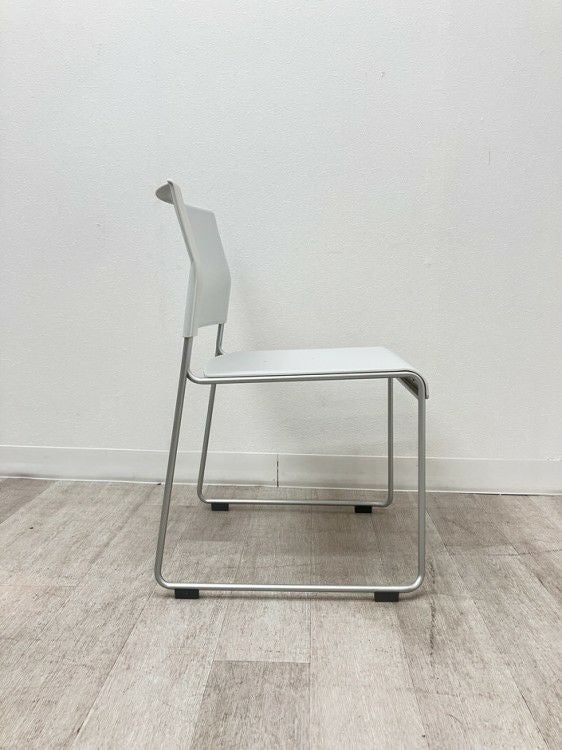 ライオンNo.725シリーズ スタッキングチェア 商品画像5