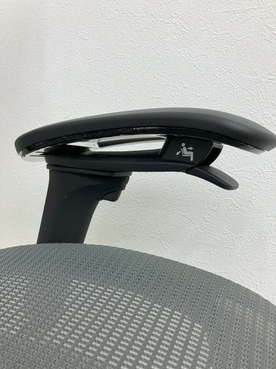 オカムラContessa seconda(コンテッサセコンダ)シリーズ 可動肘付ハイチェア 商品画像24