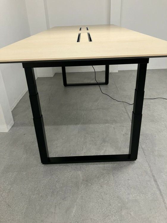 コクヨ電動昇降式3200ミーティングテーブル 商品画像3