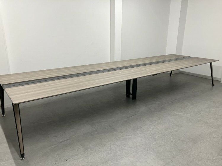 オカムラプリシード（PRESEDE）シリーズ 4800フリーアドレスデスク 商品画像1