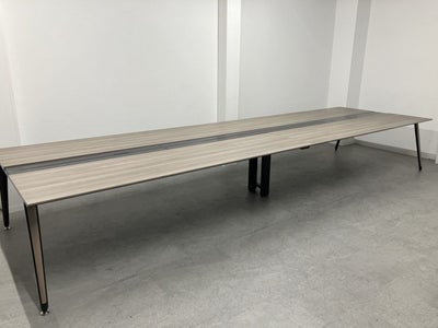 オカムラプリシード（PRESEDE）シリーズ 4800フリーアドレスデスク 商品画像1