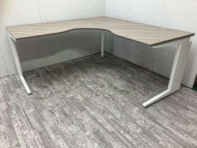 オカムラPro Unit(プロユニット)シリーズ 1600L型デスク 商品画像1