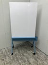 イトーキモバイルマーカーボード 縦型脚付両面ホワイトボード 商品画像1
