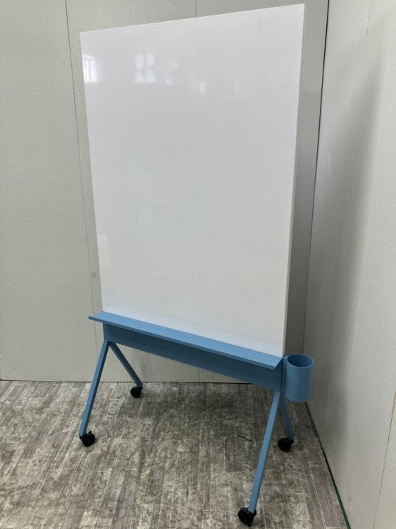 イトーキモバイルマーカーボード 縦型脚付両面ホワイトボード 商品画像2