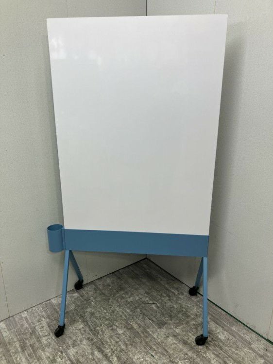 イトーキモバイルマーカーボード 縦型脚付両面ホワイトボード 商品画像3