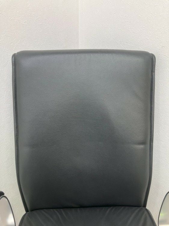 オカムラVILLAGE(ビラージュ)シリーズ 固定肘付役員チェア 商品画像7