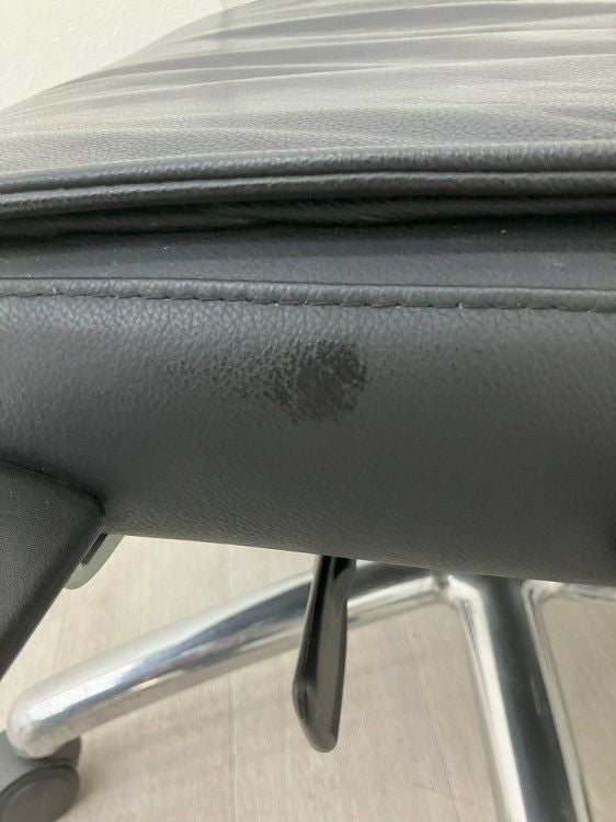 オカムラVILLAGE(ビラージュ)シリーズ 固定肘付役員チェア 商品画像20