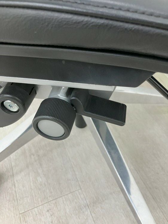 スチールケースシンク（Think）チェア 固定肘付シンクチェア 商品画像13