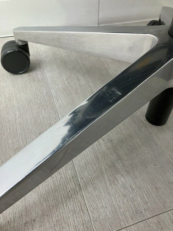 スチールケースシンク（Think）チェア 固定肘付シンクチェア 商品画像17