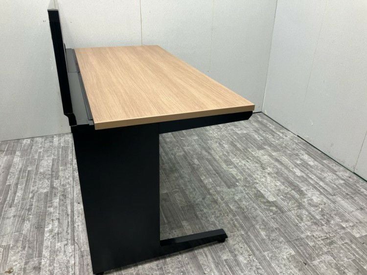 オカムラパネル付1400平デスク＋昇降式ワゴンセット 商品画像7