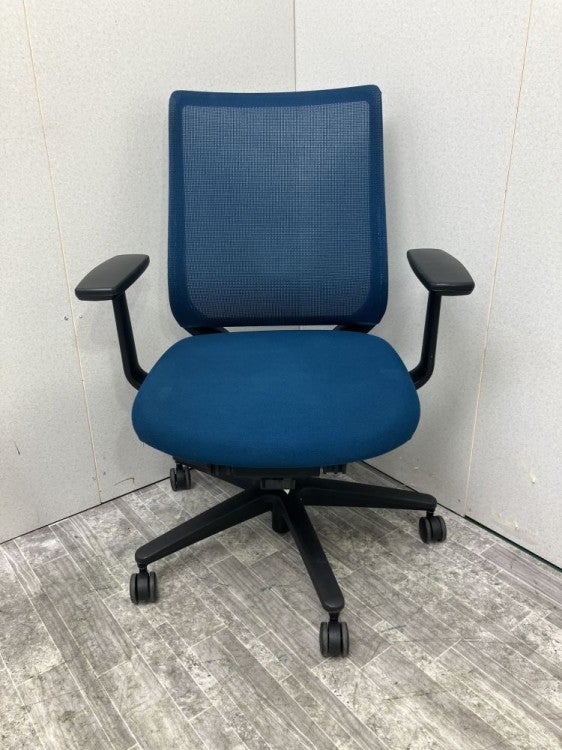 コクヨミトラチェア 固定肘付ミトラチェア 商品画像2