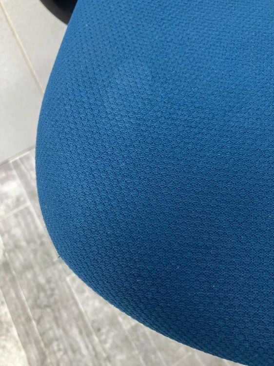 コクヨミトラチェア 固定肘付ミトラチェア 商品画像5