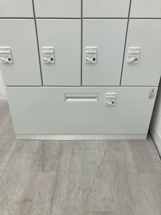 コクヨEDIA(エディア)シリーズ 16人用ロッカー+下段ラテラル書庫 商品画像8