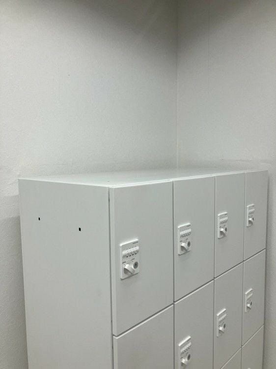 コクヨEDIA(エディア)シリーズ 16人用ロッカー+下段ラテラル書庫 商品画像11