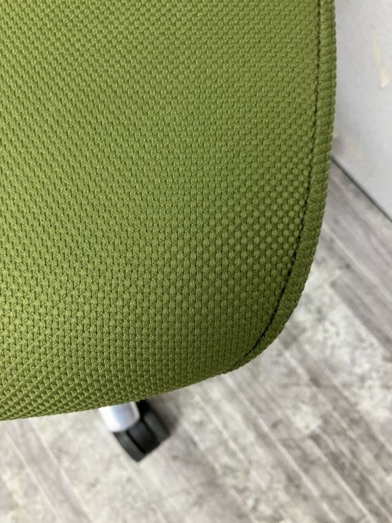 コクヨINSPINE（インスパイン）チェア 可動肘付インスパインチェア 商品画像5