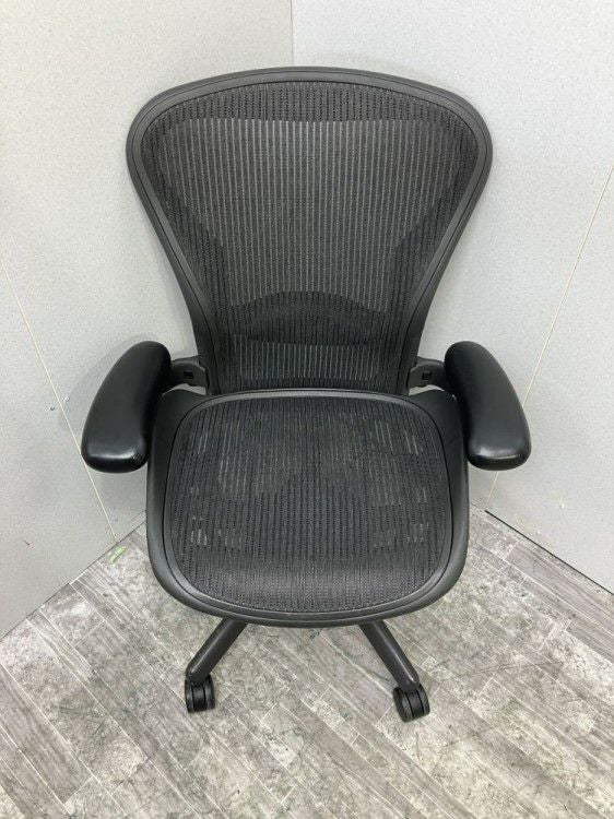 HermanMiller（ハーマンミラー）アーロンチェア 可動肘付アーロンチェア 商品画像3