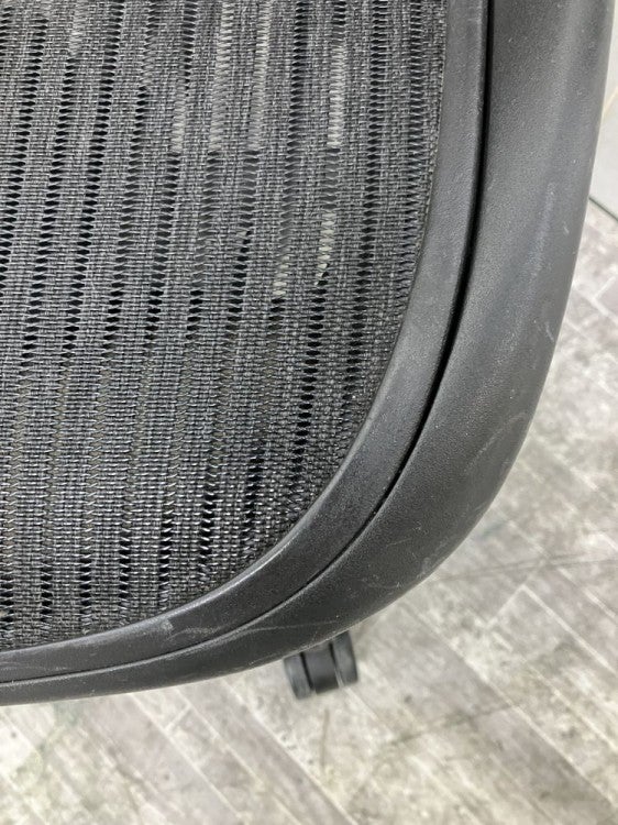 HermanMiller（ハーマンミラー）アーロンチェア 可動肘付アーロンチェア 商品画像5