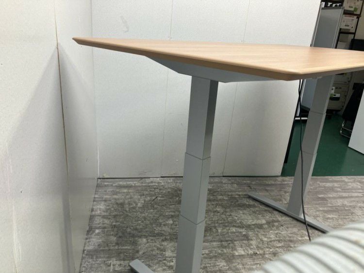 オカムラSwift(スイフト)シリーズ 電動昇降式1800ミーティングテーブル 商品画像5