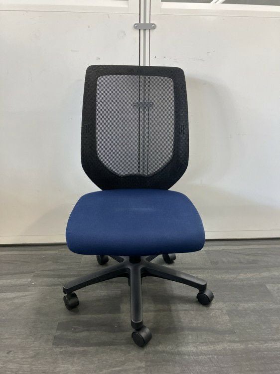 イトーキcolt（コルト）シリーズ コルトチェア 商品画像2